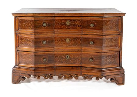 Canterano in noce con intarsi in legno di frutto, XVIII secolo cm 94x143x71...