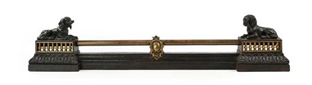 Finitura da camino in bronzo con cani cm 22x99,5x10