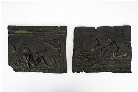Due formelle in bronzo raffiguranti Ercole fanciullo che strozza i serpenti e La morte di Ercole sulla pira. Secolo XVIII-XIX.