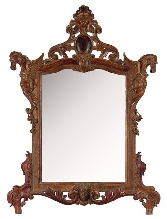 Specchiera in legno intagliato e laccato, in stile eclettico, fine secolo XIX – inizi secolo XX
