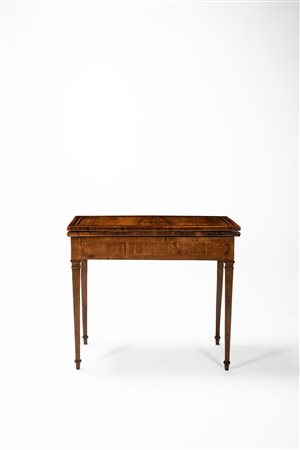 Tavolo da parete con piano a libro lastronato, intarsiato e filettato in legni vari, fine secolo XVIII - inizio secolo XIX