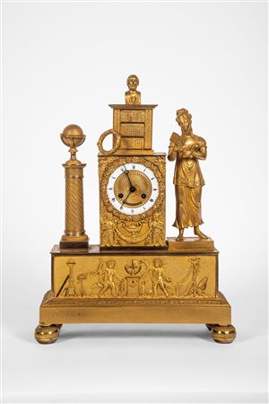 Pendola allegorica delle Scienze in bronzo dorato. Francia, primo quarto del XIX secolo.