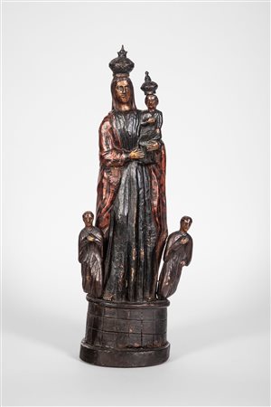 Madonna con Bambino coronati e figure oranti in legno scolpito e policromo. Possibile ambito spagnolo, secolo XVIII-XIX.