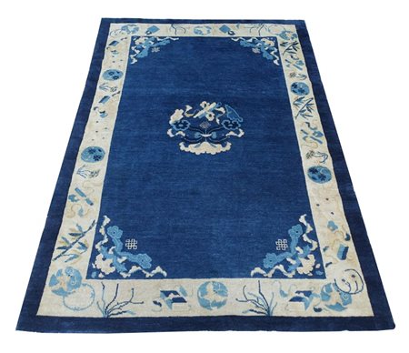  
Tappeto Pechino Cina settentrionale, fine XIX Secolo
 182 x 128 cm