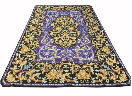  
Tappeto Savonnerie probabilmente Spagna, primi ‘900
 295 x 190 cm