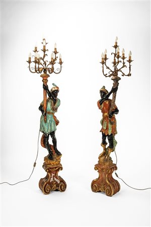 Due mori reggitorcia in legno laccato, fine secolo XIX
