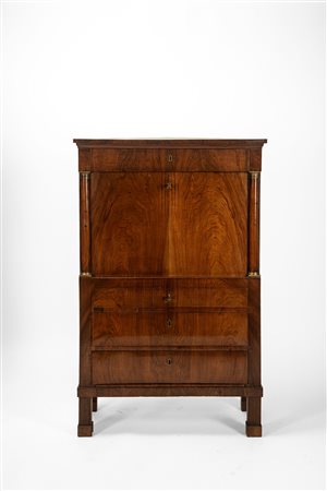 Secretaire lastronato in mogano. Secolo XIX