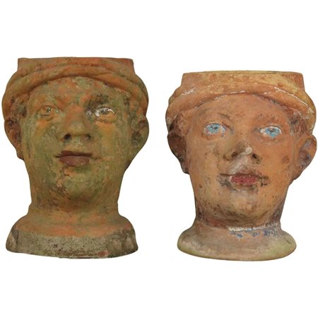 Coppia cachepot Terracotta. Sicilia. Secolo XX. Cm 35x35