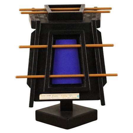 Riccardo Alessandro (1965) "Scudo" Scultura in legno e sughero. Certificato...