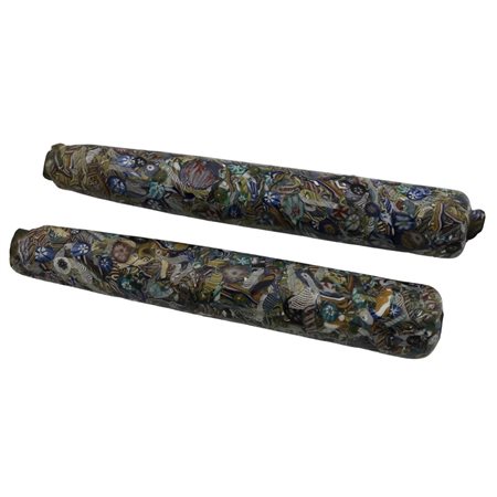 Coppia di manici Vetro soffiato policromo. Possibile Murano. Mancanze. Cm 21,5