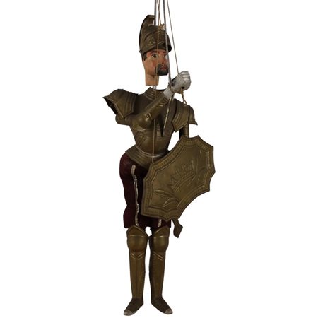 Paladino Marionetta in legno. Secolo XX. Cm h 93