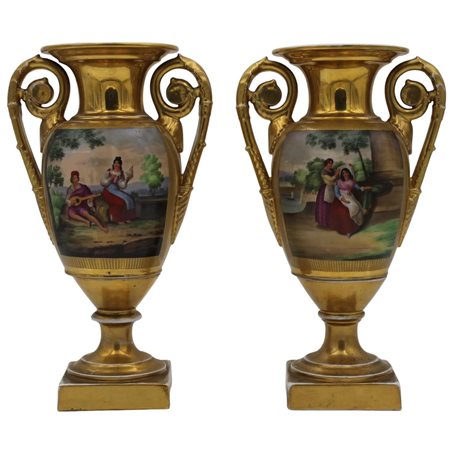 Coppia vasi Antica porcellana con decoro a doppia faccia raffigurante scene...