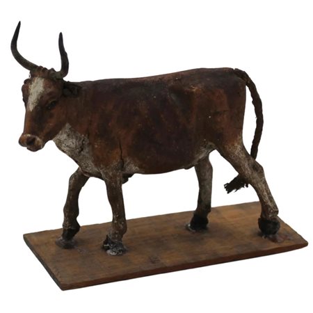 Bue Legno e cartapesta dipinta. Sicilia. Fine secolo XVIII. Cm 9x10