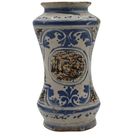 Albarello Antica maiolica con decoro geometrico policromo. Caltagirone....