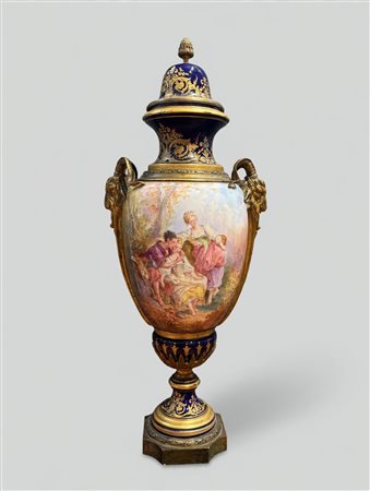 Sevres (Sevres,  - ) Grande vaso Porcellana Cm 86x25ø