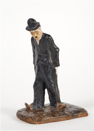 Cleto Tomba (Castel San Pietro Terme, 19/08/1898 - Bologna, 29/11/1987) "Charlie Chaplin" Scultura in terracotta policroma Cm 19,5x13x9