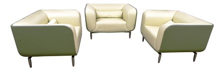 Chi Wing Lo (1954), per Giorgetti
Gruppo di tre poltrone YFI