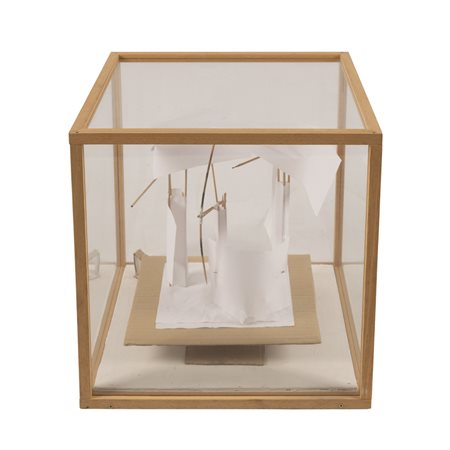 Paul Klerr (Roma 1937 - 2017) "Anacapri" 1989 38x38x38 cm. scultura in carta...