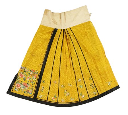 Cina, dinastia Qing, Due gonne Ma Mian Qun. 1880-1910. Due gonne in seta...