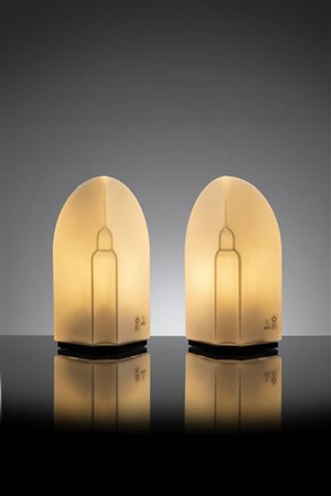 KAZUHIDE TAKAHAMA<BR>Coppia di lamapde da tavolo mod. Tiki