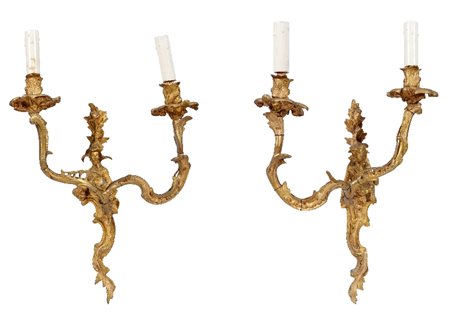 COPPIA DI APPLIQUE IN BRONZO DORATO DECORATE A CIN