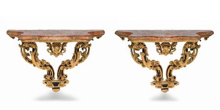 COPPIA DI CONSOLE D'APPLIQUE IN LEGNO INTAGLIATO, 