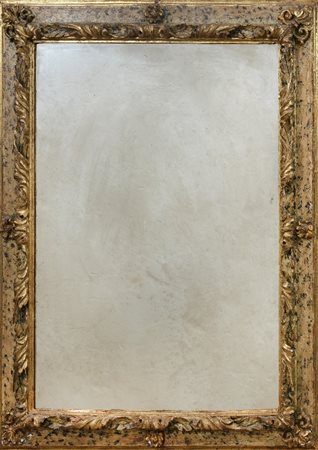 SPECCHIERA IN LEGNO INTAGLIATO, DORATO E DIPINTO A