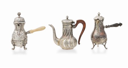 TRE MODELLI DI CAFFETTIERE IN ARGENTO, XX SECOLO, 