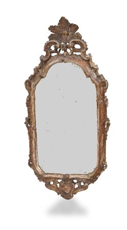 SPECCHIERA D'APPLIQUE IN LEGNO INTAGLIATO E DORATO