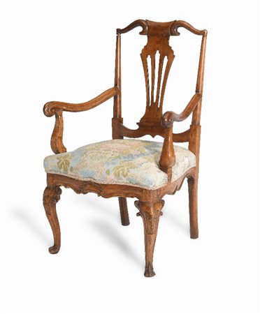 POLTRONA IN LEGNO INTAGLIATO, VENETO, XVIII SECOLO