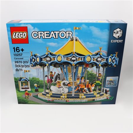 The LEGO Group  
LEGO 10257 – Carousel 2017
 58.5 x 47 x 8.5 cm