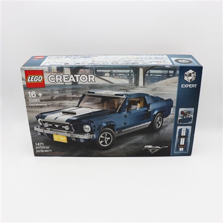 The LEGO Group  
LEGO 10265 – Ford Mustang 2019
 47.8 x 28.1 x 11.2 cm