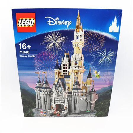 The LEGO Group  
LEGO 71040 – Disney Castle 2016
 58 x 47.5 x 16.5 cm