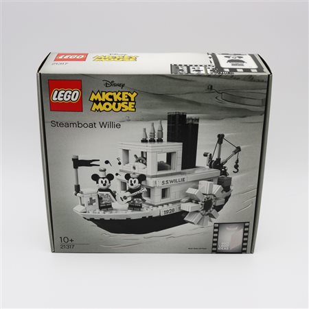 The LEGO Group  
LEGO 21317 – Steamboat Willie 2019
 28.2 x 26 x 9.1 cm