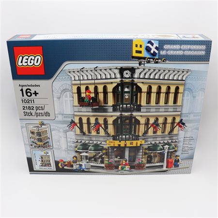 The LEGO Group  
LEGO 10211 – Grand Emporium 2010
 58.2 x 47.8 x 8.8 cm