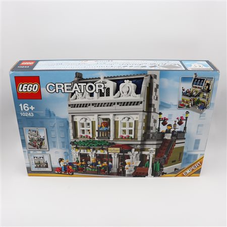 The LEGO Group  
LEGO 10243 – Parisian Restaurant 2014
 58 x 37.5 x 10 cm