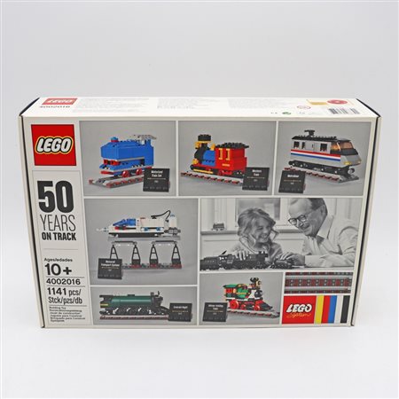 The LEGO Group  
LEGO 4002016 – 50 Years on Track (Employee Exclusive) 2016
 38 x 26 x 9 cm