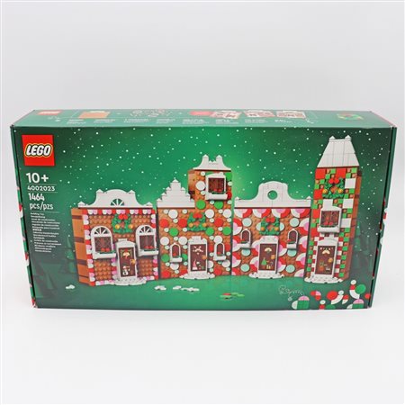 The LEGO Group  
LEGO 4002023 – Gingerbread House (Employee Exclusive) 2023
 48 x 26 x 10 cm