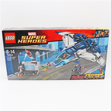The LEGO Group  
LEGO 76032 – The Avengers Quinjet City Chase 2015
 54 x 28.2 x 7.8 cm