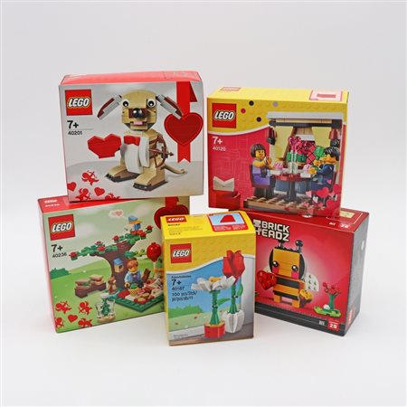 The LEGO Group  
LEGO Valentine’s Day Collection – Five–Set Lot 2015 – 2018
 