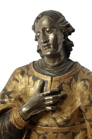  
ritratto di santo. Probabile Santo Stefano - scultura in legno da altare 
 94 x 83,5 x 26 cm