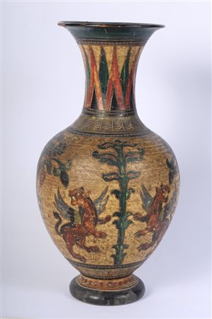  
Manifattura Milani, Vaso ad urna in terracotta ingobbiata 1939/1942
 45 x 16,5 x 12,5 cm
