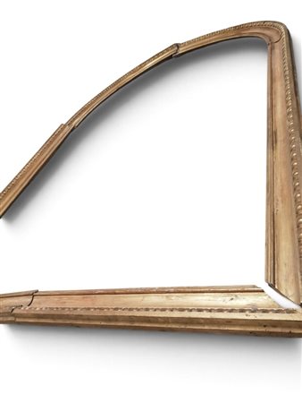  
Cornice in legno ad oro zecchino XIX secolo
 4 x 6 mt