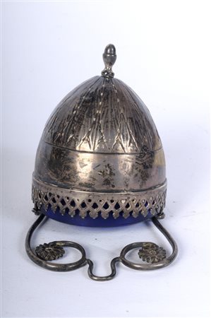  
Acquasantiera in sospensione in argento 
 15 x 6,6 cm