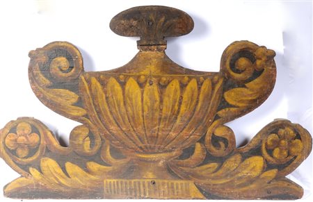  
fregio sopra porta in legno intagliato XVIII secolo
 57 x 72 x 5 cm
