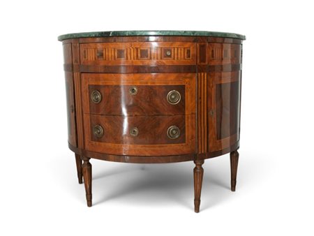  
Cassettone a demi lune in stile direttorio fine XIX secolo
 87 x 104 x 50 cm