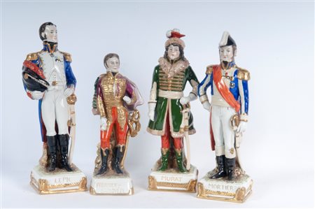  
Lotto di quattro porcellane policrome metà XX secolo
 24,5 x 7,5 x 6,5 cm; 21 x 6,5 x 6,5 cm