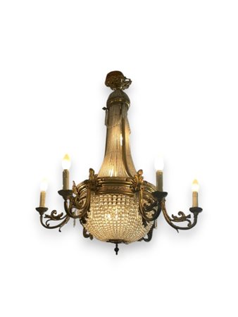  
Lampadario a mongolfiera in bronzo a sei luci metà XX secolo
 100 x 72 cm