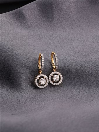 ORECCHINI PENDENTI IN ORO GIALLO 18K CON DIAMANTI 1.42 CT - DOC-0012235-0001