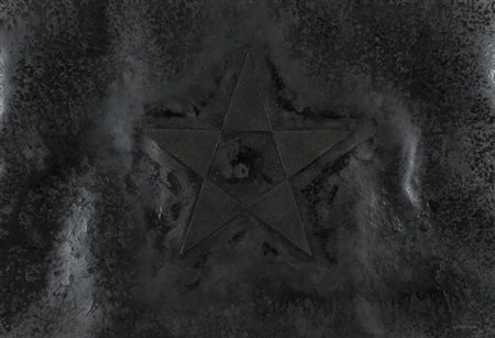 Gilberto Zorio, Andorno Micca, Biella 1944 - , Stella nera su nero 2005,...